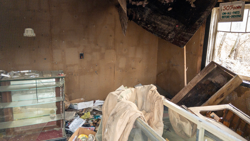 Illustration for article titled What Could We Do With This Derelict Old Garage?